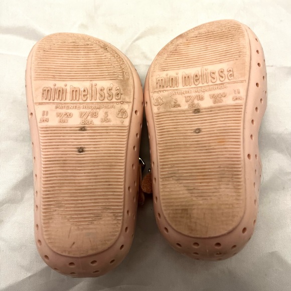 Mini Melissa Strawberry Furadinha Shoes sz 5 - Picture 5 of 9